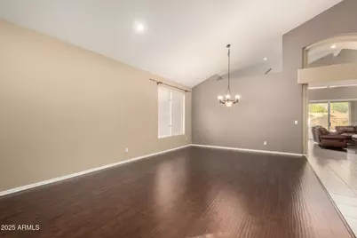 908 E Mountain Sage Drive, Phoenix, AZ 85048 - Photo 7