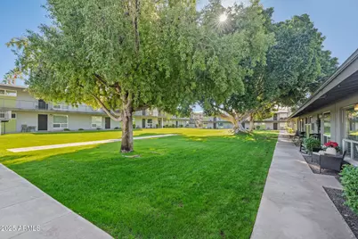 7141 N 16th Street #35, Phoenix, AZ 85020 - Photo 57