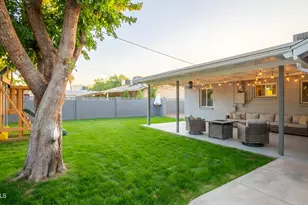 945 E Missouri Ave, Phoenix, AZ 85014 - Photo 15