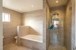 945 E Missouri Ave, Phoenix, AZ 85014 - Photo 9