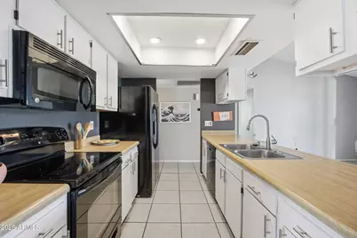 225 W Princeton Avenue, Gilbert, AZ 85233 - Photo 17