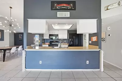 225 W Princeton Avenue, Gilbert, AZ 85233 - Photo 13