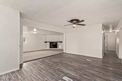 422 E Wagoner Road, Phoenix, AZ 85022 - Photo 13