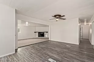 422 E Wagoner Rd, Phoenix, AZ 85022 - Photo 13