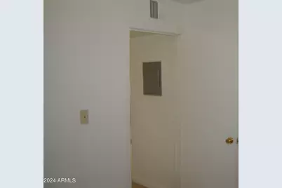 450 Palm Drive #4, Wickenburg, AZ 85390 - Photo 7