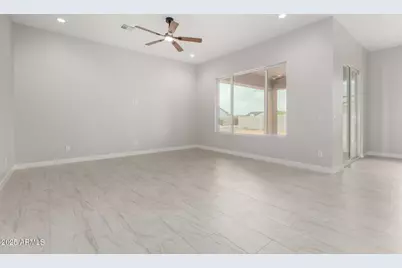 10198 W Mission Drive, Arizona City, AZ 85123 - Photo 7