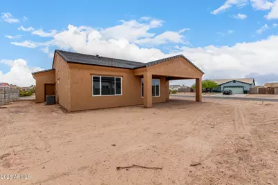 10198 W Mission Drive, Arizona City, AZ 85123 - Photo 29