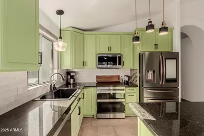 18435 N 31st Street, Phoenix, AZ 85032 - Photo 9