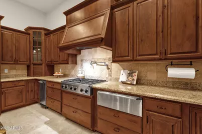 11696 N Sunset Vista Drive, Fountain Hills, AZ 85268 - Photo 21