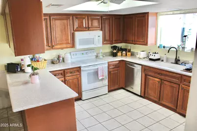 2146 E Fountain Street, Mesa, AZ 85213 - Photo 3