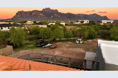 117 N Arroya Road, Apache Junction, AZ 85119 - Photo 3