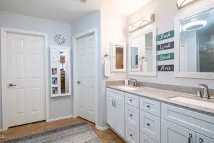 1077 E Loma Vista St, Gilbert, AZ 85295 - Photo 15