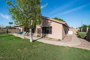 1077 E Loma Vista St, Gilbert, AZ 85295 - Photo 23