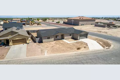 8442 W Raven Drive, Arizona City, AZ 85123 - Photo 51