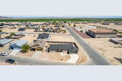 8442 W Raven Drive, Arizona City, AZ 85123 - Photo 39