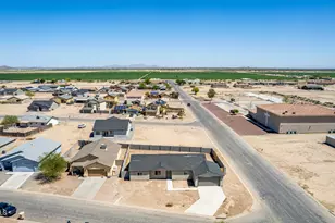 8442 W Raven Dr, Arizona City, AZ 85123 - Photo 39