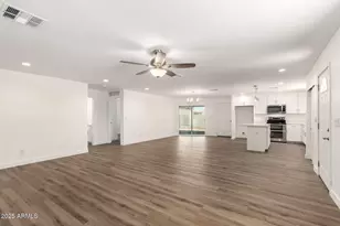 8442 W Raven Dr, Arizona City, AZ 85123 - Photo 11