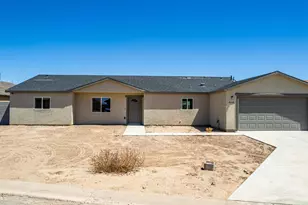 8442 W Raven Dr, Arizona City, AZ 85123 - Photo 1