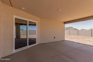 8442 W Raven Dr, Arizona City, AZ 85123 - Photo 25