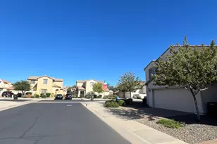 26733 N 53rd Ln, Phoenix, AZ 85083 - Photo 19