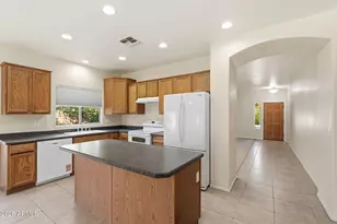 44563 W Copper Trail, Maricopa, AZ 85139 - Photo 13