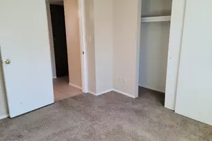 8322 N 60th Ave, Glendale, AZ 85302 - Photo 19