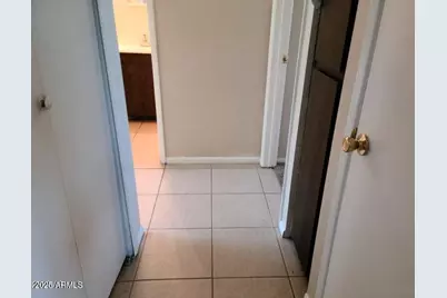 8322 N 60th Avenue #1, Glendale, AZ 85302 - Photo 13