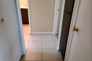 8322 N 60th Ave, Glendale, AZ 85302 - Photo 13