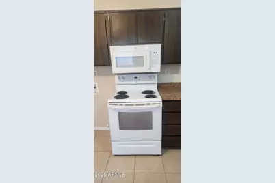 8322 N 60th Avenue #1, Glendale, AZ 85302 - Photo 9