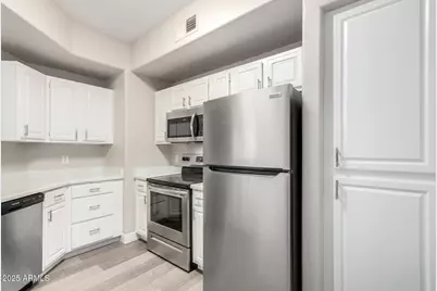 13700 N Fountain Hills Boulevard #217, Fountain Hills, AZ 85268 - Photo 9