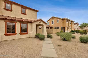 988 E Redondo Dr, Gilbert, AZ 85296 - Photo 35