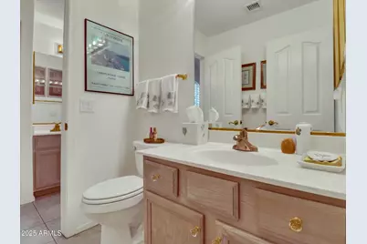 18764 N 89th Lane N, Peoria, AZ 85382 - Photo 11