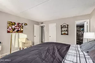 4201 E Camelback Rd, Phoenix, AZ 85018 - Photo 15