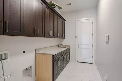 6327 E Dixileta Drive E, Cave Creek, AZ 85331 - Photo 25