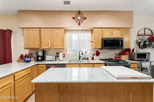 447 S Meadowood Ln, Sierra Vista, AZ 85635 - Photo 11