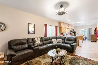 447 S Meadowood Lane, Sierra Vista, AZ 85635 - Photo 7