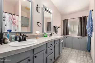 10955 N 79th Ave, Peoria, AZ 85345 - Photo 17