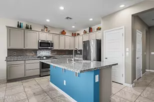 29308 N 132nd Ln, Peoria, AZ 85383 - Photo 5