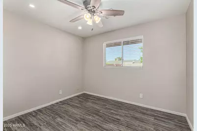 334 E Holmes Avenue, Mesa, AZ 85210 - Photo 9