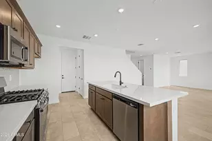 15579 W Hackamore Dr, Surprise, AZ 85387 - Photo 13
