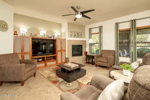 21320 N 56th St, Phoenix, AZ 85054 - Photo 3