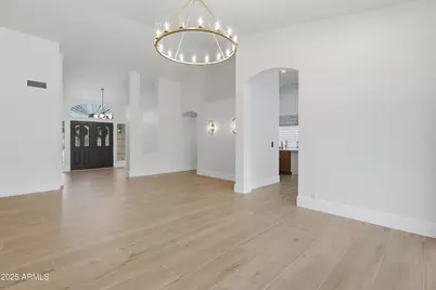 18637 N 85th Lane, Peoria, AZ 85382 - Photo 11