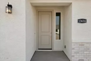 19236 W Audrey Ln, Surprise, AZ 85387 - Photo 5