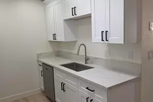 95 N Cooper Rd, Chandler, AZ 85225 - Photo 5