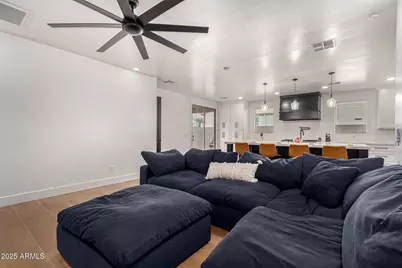 9036 W Kerby Avenue, Tolleson, AZ 85353 - Photo 15