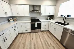 8121 E Emelita Ct, Mesa, AZ 85208 - Photo 9