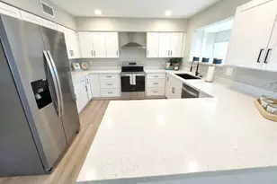 8121 E Emelita Ct, Mesa, AZ 85208 - Photo 11