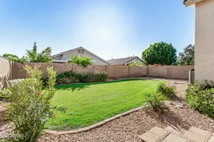 747 W Douglas Ave, Gilbert, AZ 85233 - Photo 23