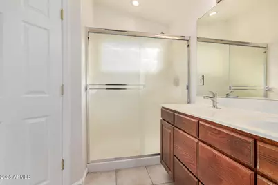 747 W Douglas Avenue, Gilbert, AZ 85233 - Photo 35