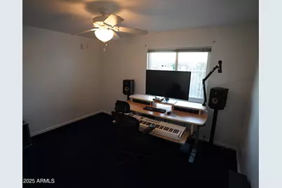 9235 N 51st Lane, Glendale, AZ 85302 - Photo 17